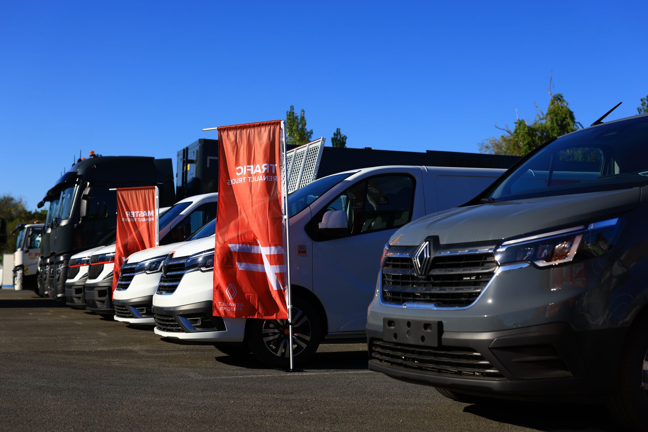 exterieur-concession-faurie-renault-trucks-brive-la-gaillarde